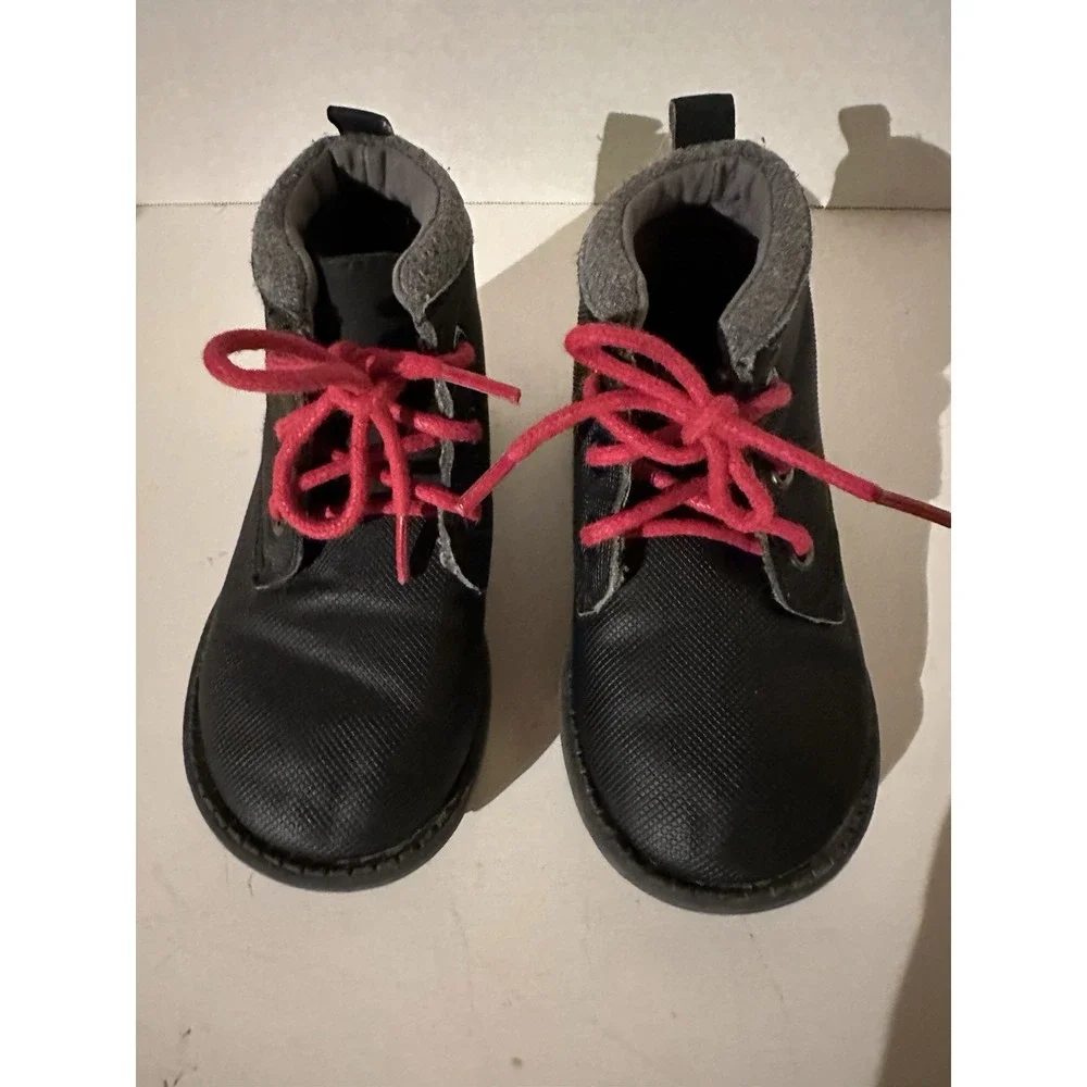 Toddler Boy High Top Size 7 high top shoes Black/Grey Trim New